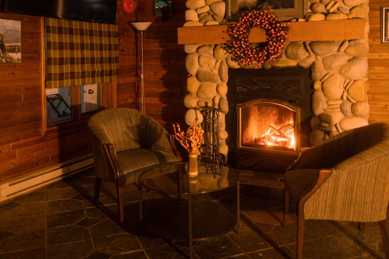 Second Floor Queen Suite fireplace sitting area